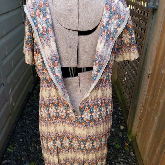 Handmade Boho Dress 42" Bust 38" Waist Rayon Mennonite Cape Modest - Picture 2 of 9